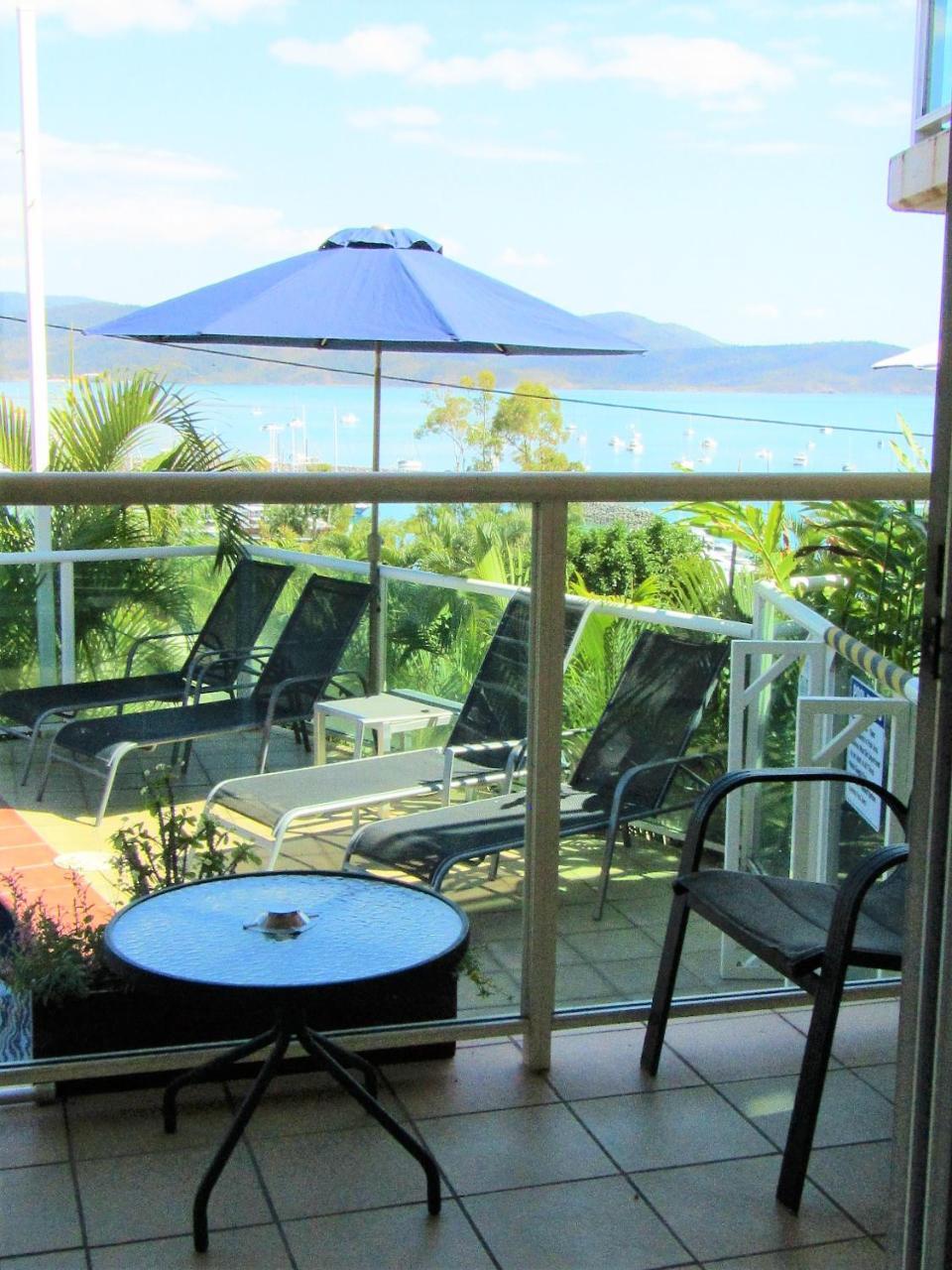 Sunlit Waters Studio Apartments Airlie Beach Luaran gambar