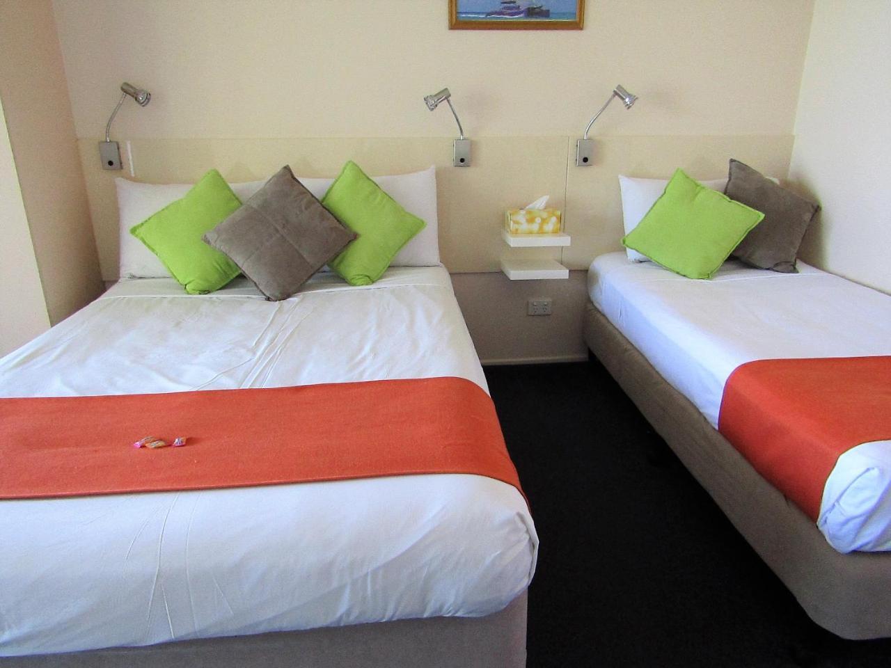 Sunlit Waters Studio Apartments Airlie Beach Luaran gambar