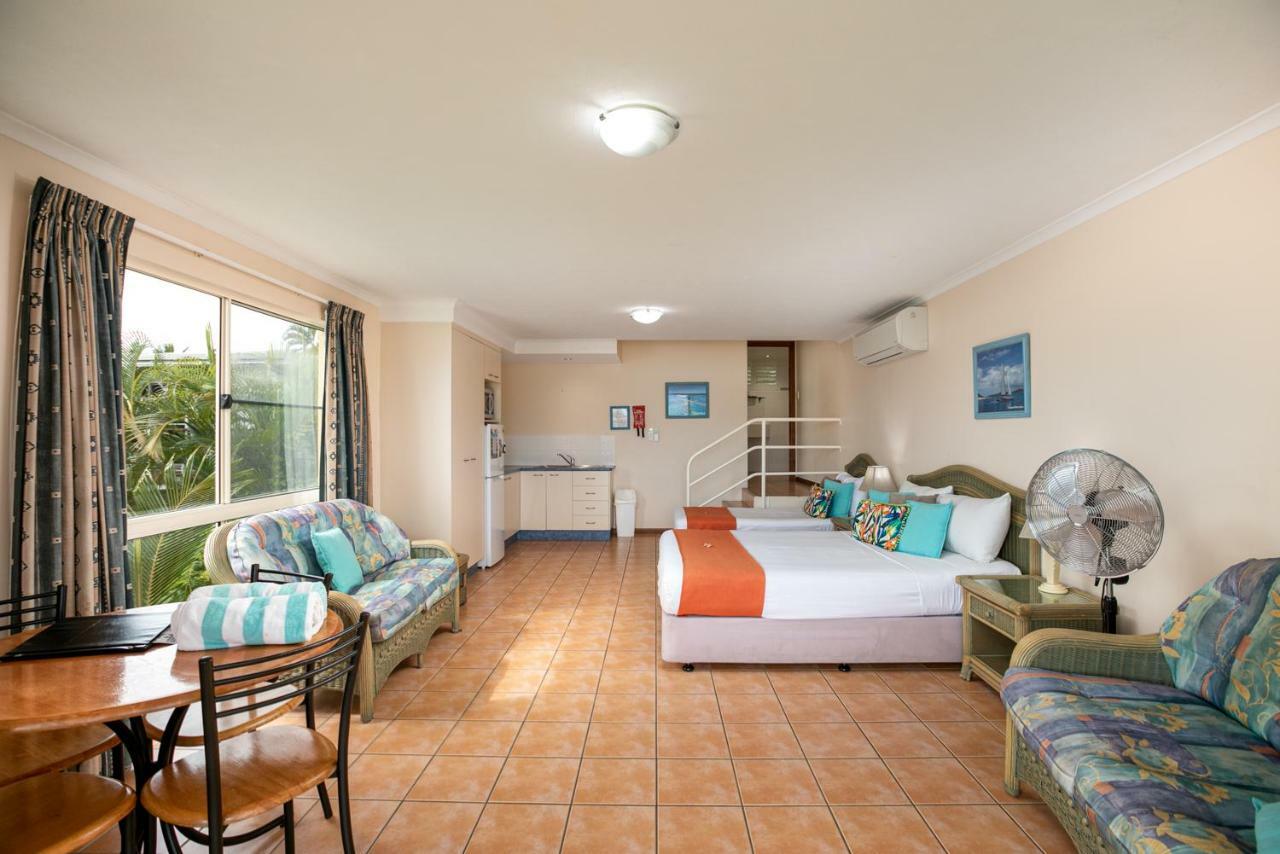 Sunlit Waters Studio Apartments Airlie Beach Luaran gambar