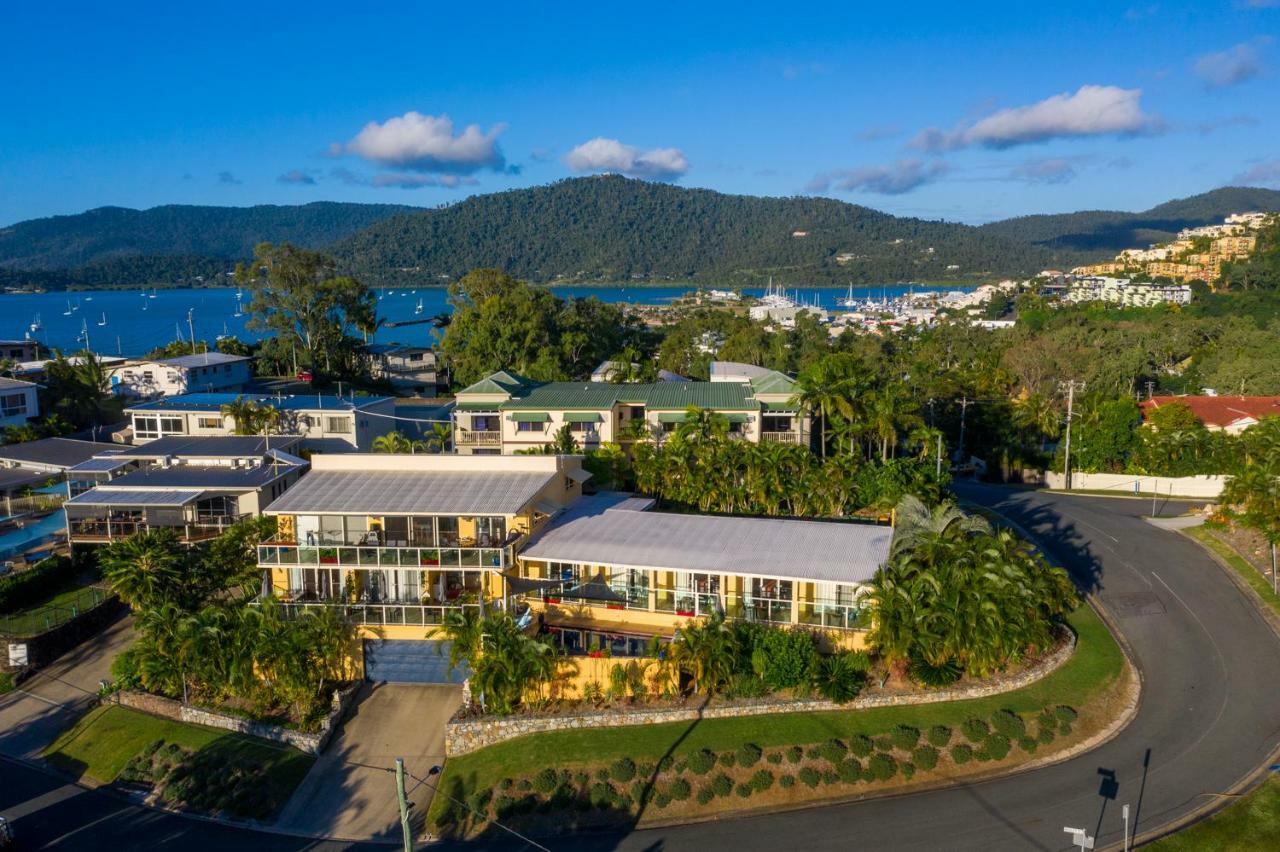 Sunlit Waters Studio Apartments Airlie Beach Luaran gambar