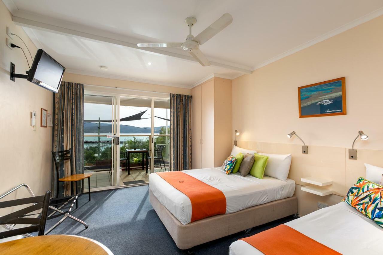 Sunlit Waters Studio Apartments Airlie Beach Luaran gambar