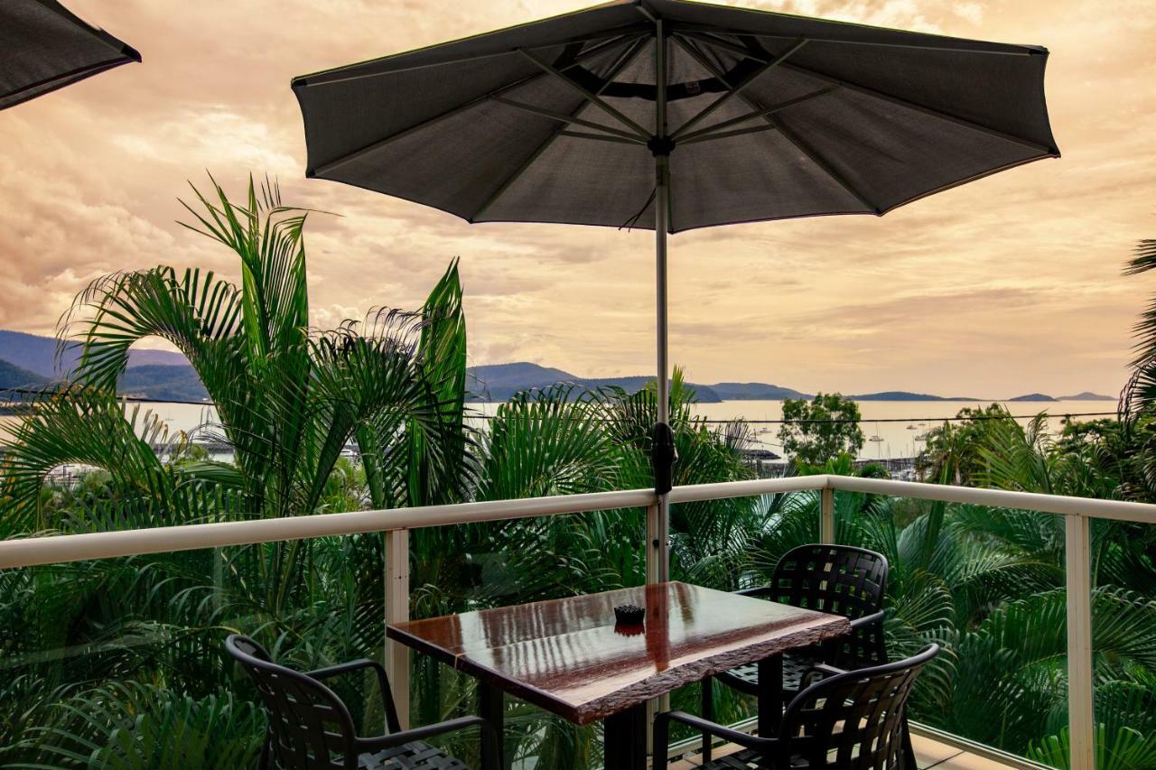Sunlit Waters Studio Apartments Airlie Beach Luaran gambar